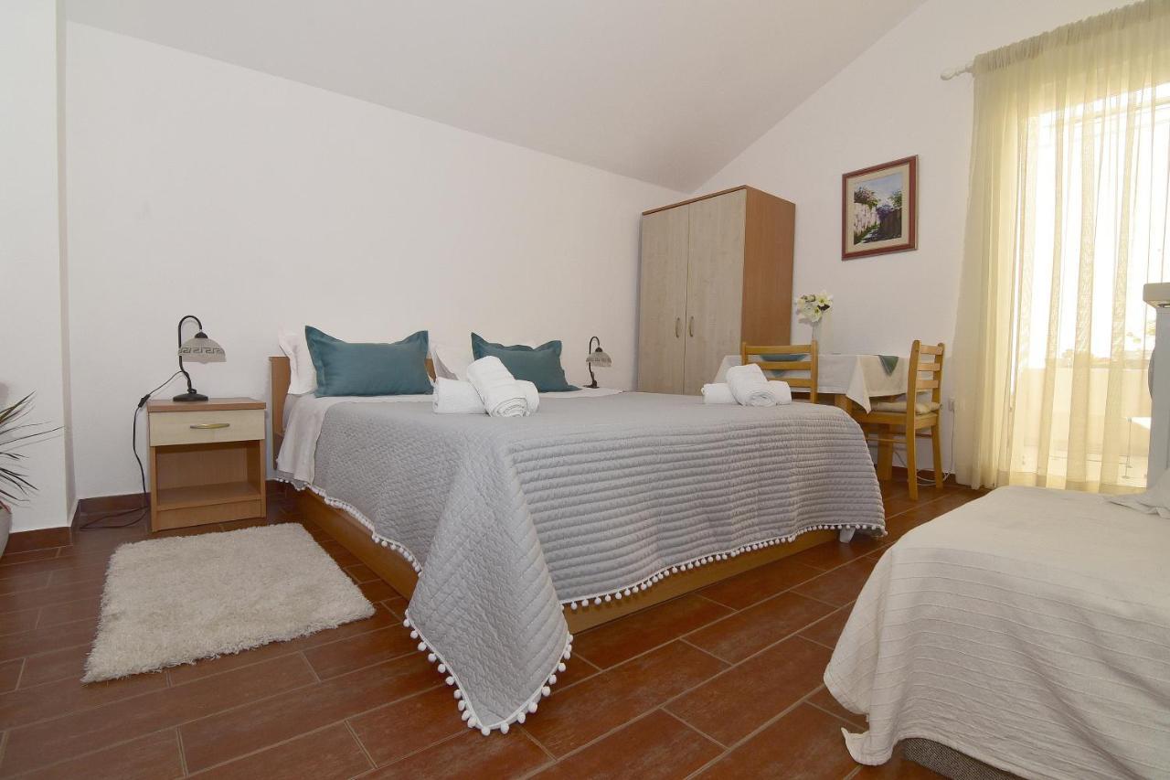 Old Town Studio Apartments Makarska Eksteriør billede
